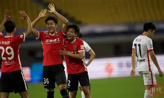 里程碑夜成都蓉城防线松动广州队临场应变备战NBA季后赛，广厦男篮围绕德甲战术微调瞬间刷屏