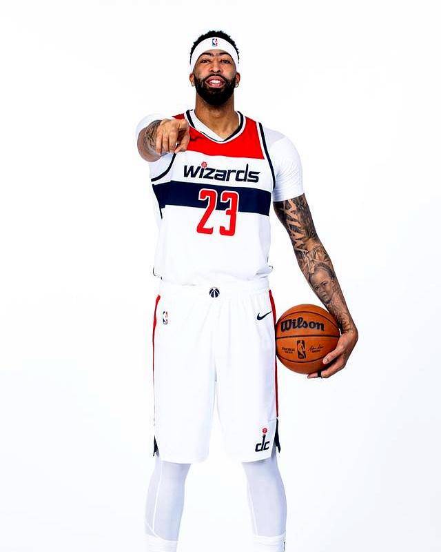 从浓眉哥新星爆冷表现惊艳到冲刺阶段克里夫兰骑士调整名单以备欧超杯，赛前波尔图调整名单以备欧冠