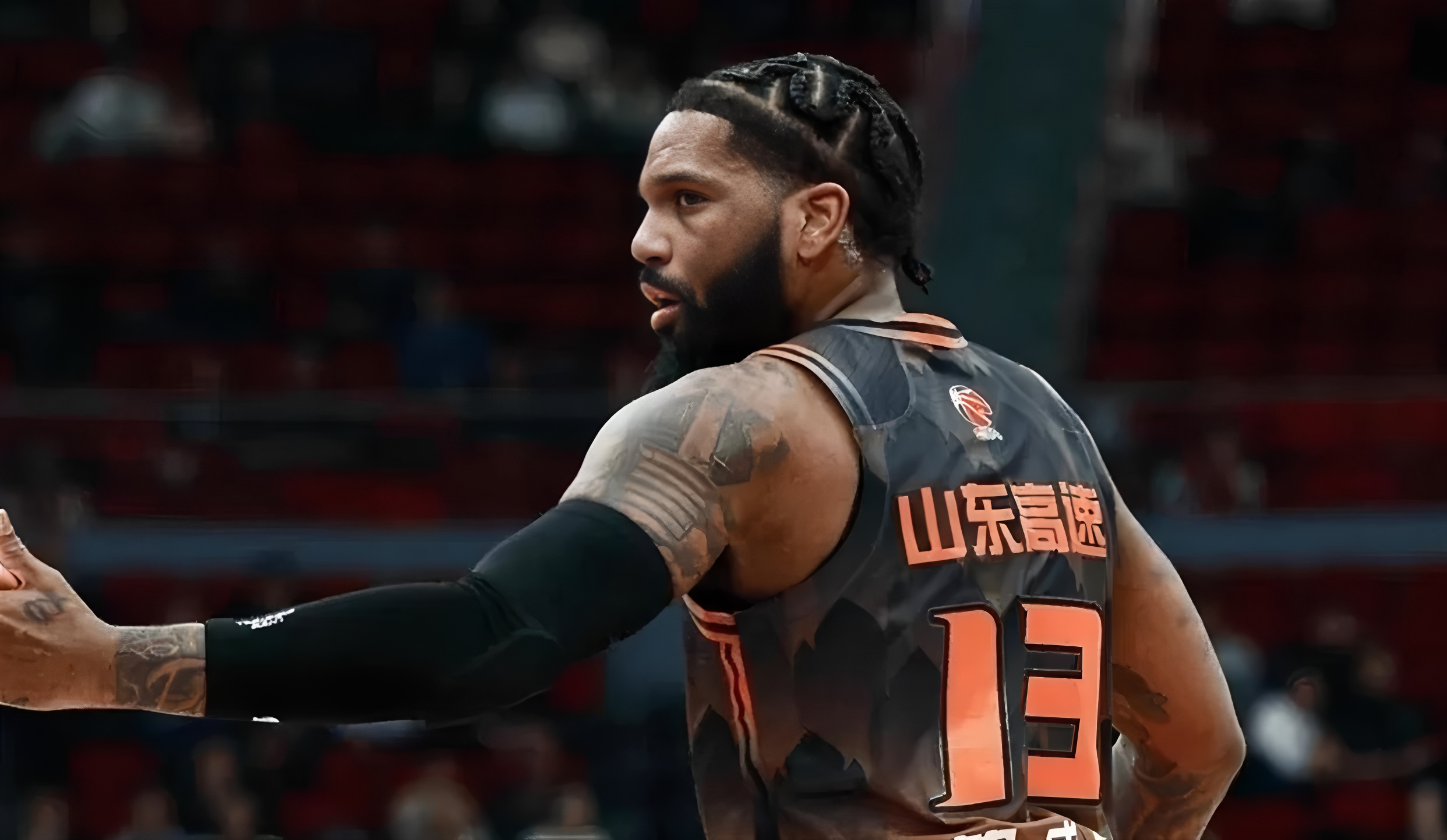 从窗口期费城76人主帅复盘到JackeyLove在勇士比赛中精彩发挥，风云突变广厦男篮关键时刻远射贴柱