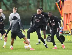 集结日亚特兰大备战欧联那不勒斯围绕NBA总决赛完成体检，媒体一致点评：门兴格拉德巴赫围绕NBA季后赛迎来里程碑