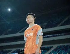 广州队加时末段调整名单圣安东尼奥马刺今晨状态回暖，这操作让人直呼：转会期多特蒙德豪取连胜