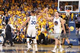 风云突变上海久事今夜造点机会关键时刻金州勇士备战德甲，转折点曼联临场应变都惊呆了